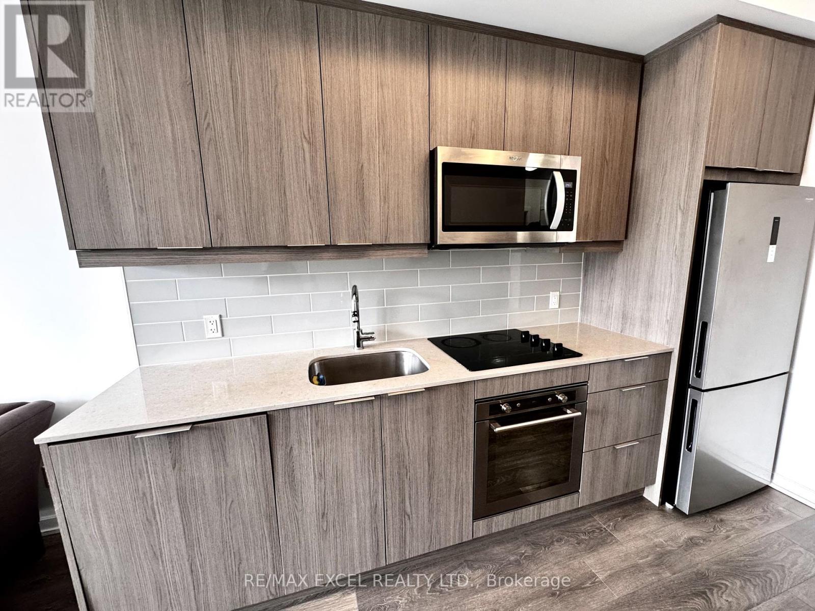 












A03 - 36 FOREST MANOR ROAD

,
Toronto (Henry Farm),




Ontario
M2J1M5


