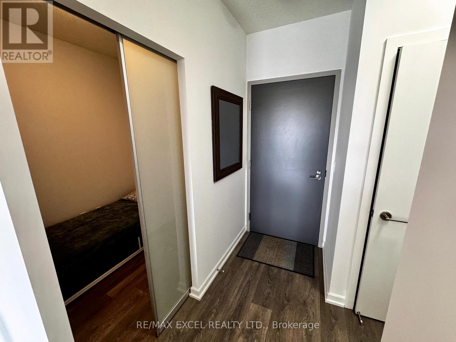 












A03 - 36 FOREST MANOR ROAD

,
Toronto (Henry Farm),




Ontario
M2J1M5

