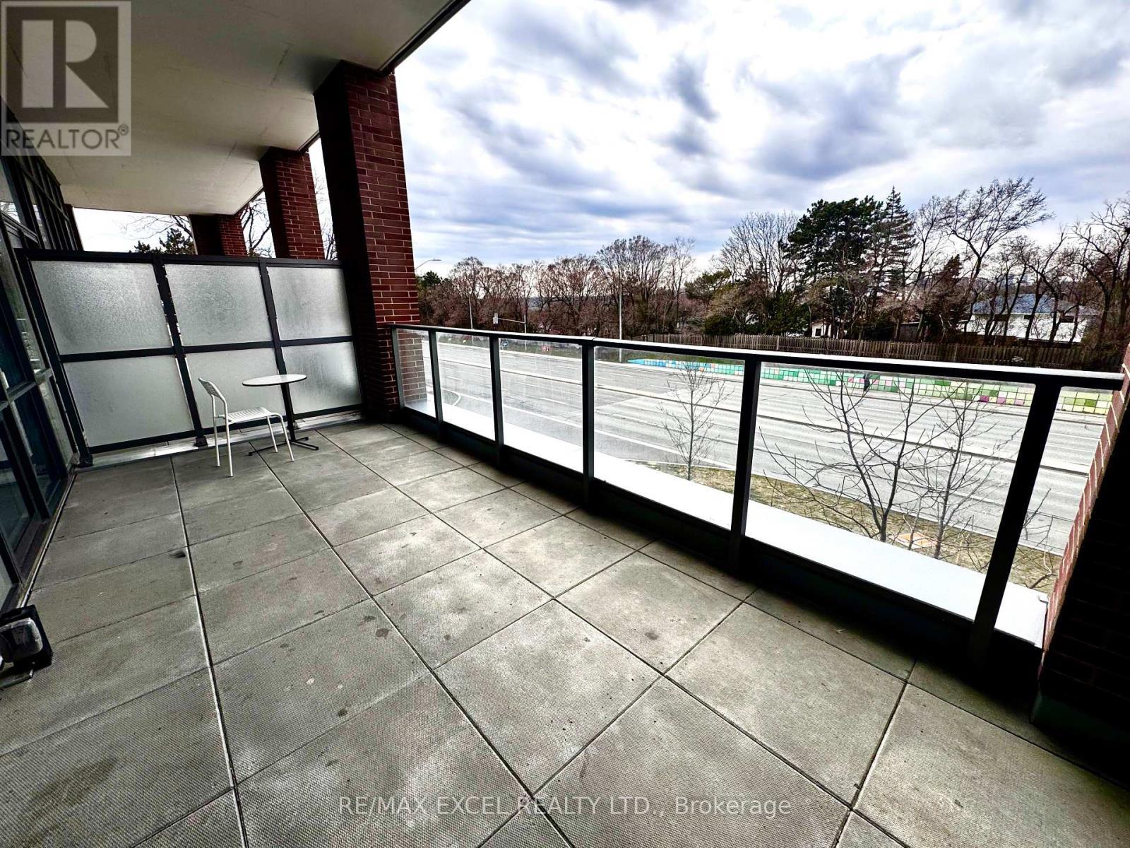 












A03 - 36 FOREST MANOR ROAD

,
Toronto (Henry Farm),




Ontario
M2J1M5


