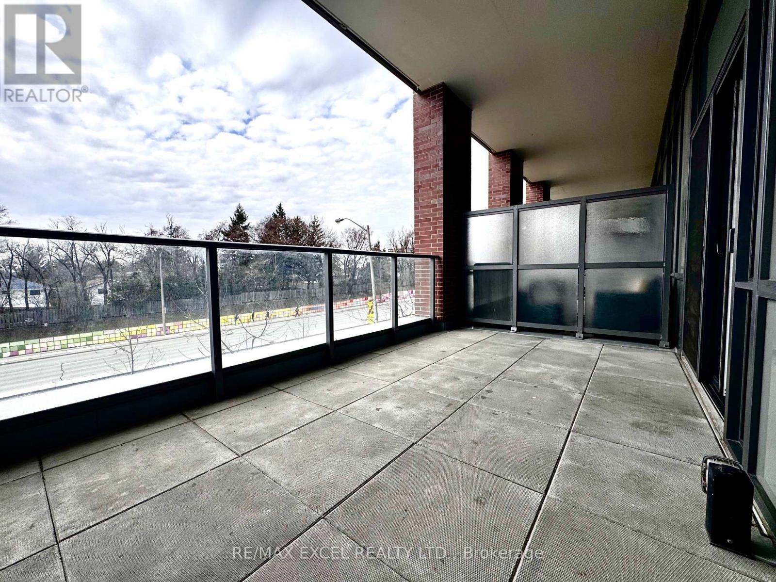












A03 - 36 FOREST MANOR ROAD

,
Toronto (Henry Farm),




Ontario
M2J1M5

