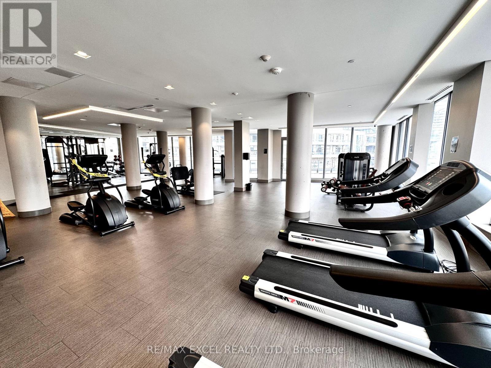 












A03 - 36 FOREST MANOR ROAD

,
Toronto (Henry Farm),




Ontario
M2J1M5

