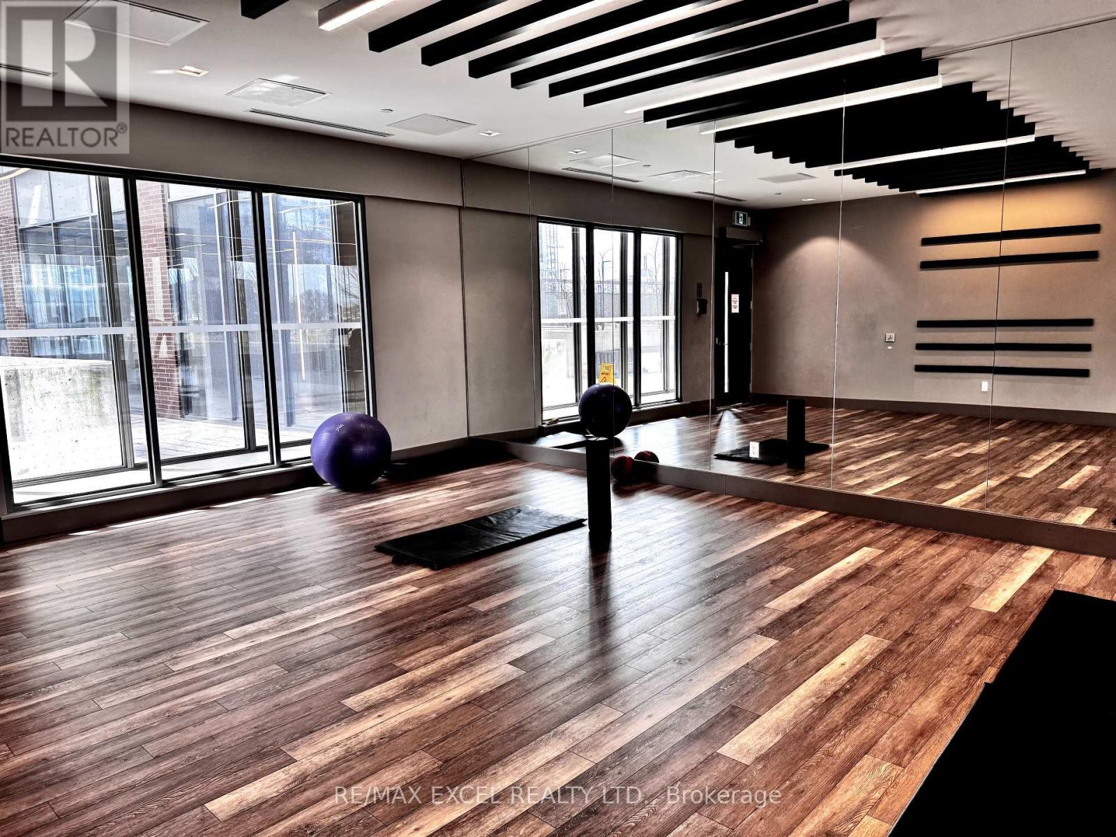 












A03 - 36 FOREST MANOR ROAD

,
Toronto (Henry Farm),




Ontario
M2J1M5

