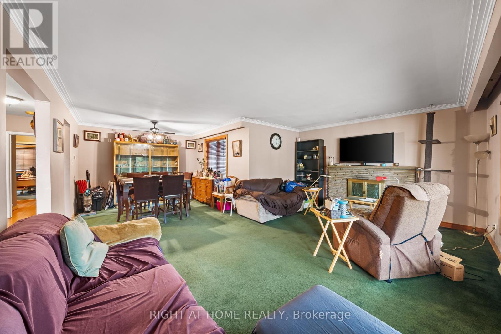 












39 HEATHVIEW AVENUE

,
Toronto (Bayview Village),




Ontario
M2K2C2

