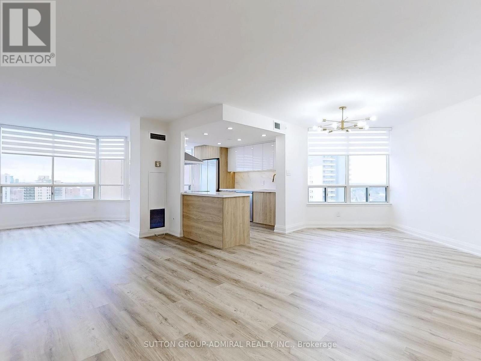 












1210 - 1101 STEELES AVENUE W

,
Toronto (Westminster-Branson),




Ontario
M2R3W5

