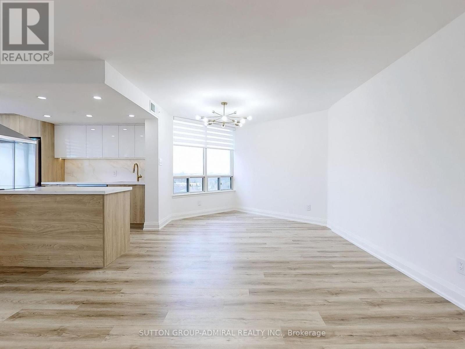 












1210 - 1101 STEELES AVENUE W

,
Toronto (Westminster-Branson),




Ontario
M2R3W5

