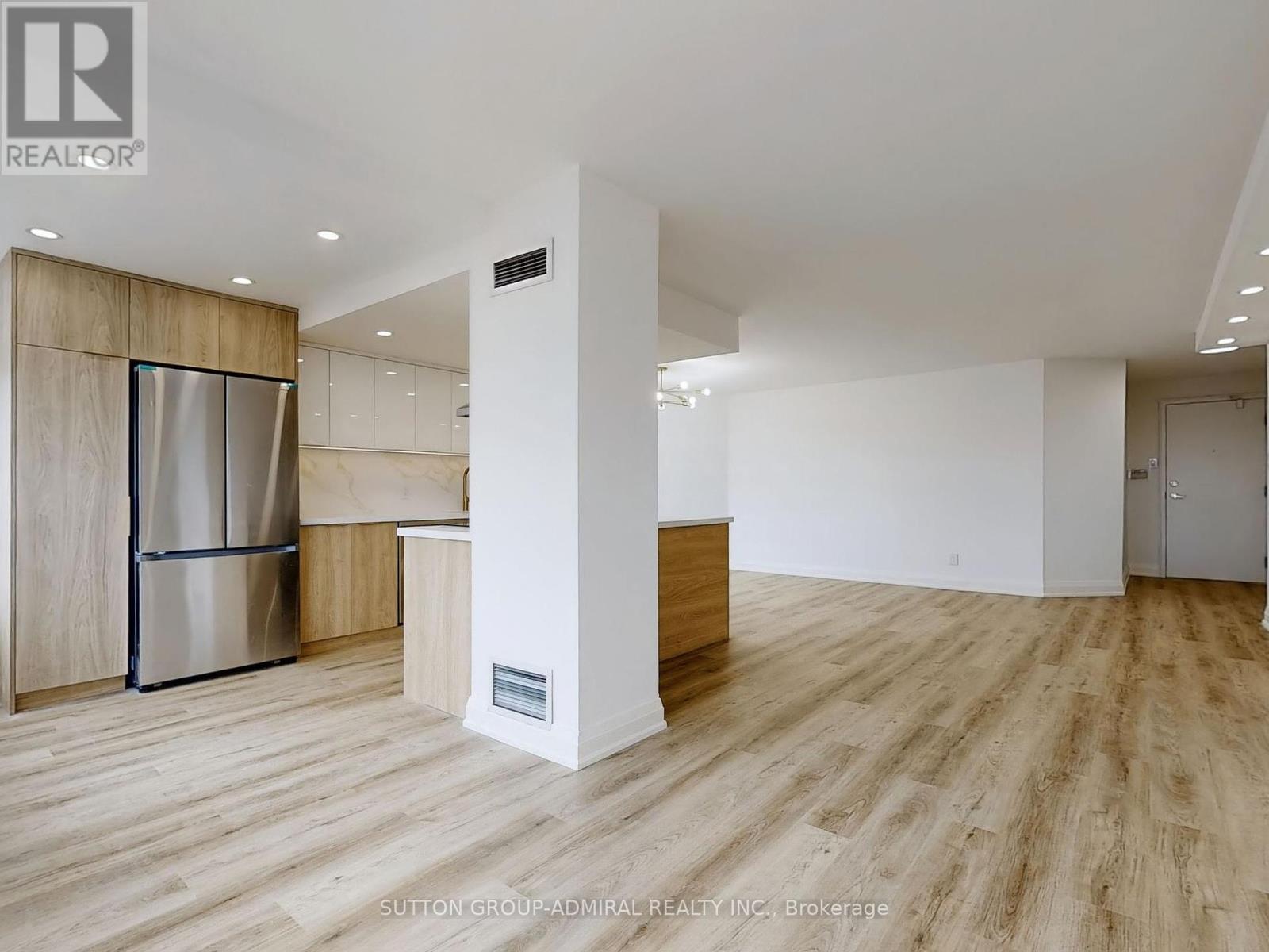 












1210 - 1101 STEELES AVENUE W

,
Toronto (Westminster-Branson),




Ontario
M2R3W5

