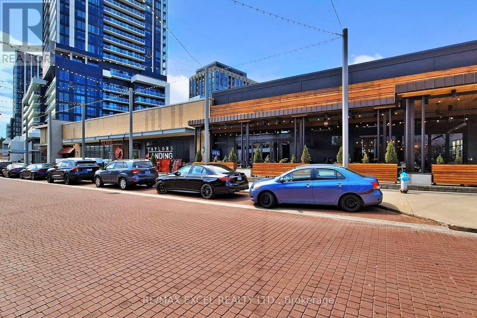 












3007 - 50 O'NEILL DRIVE

,
Toronto (Banbury-Don Mills),




Ontario
M3C0R1

