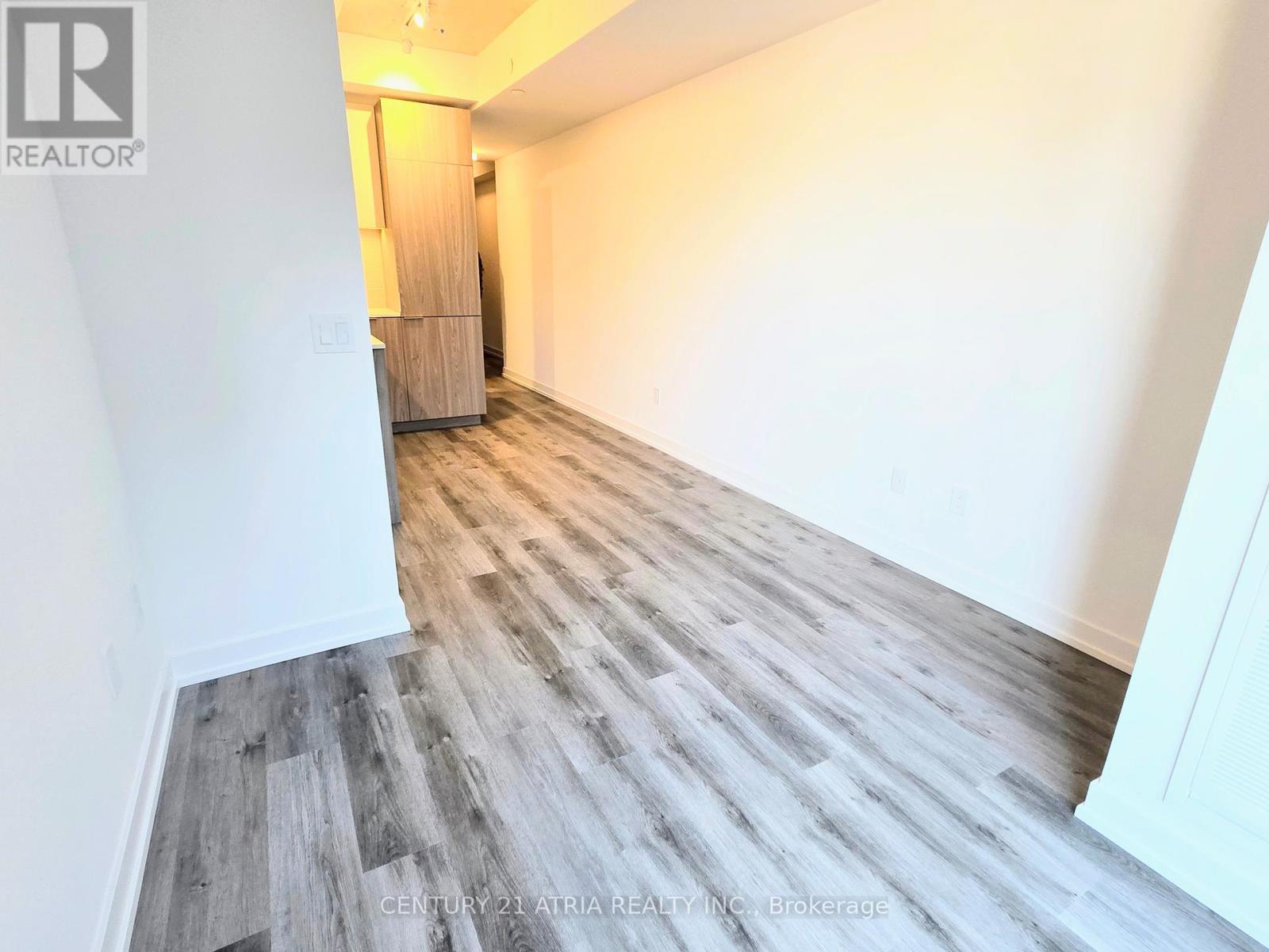












1002 - 28 EASTERN AVENUE

,
Toronto (Moss Park),




Ontario
M5A0Y2

