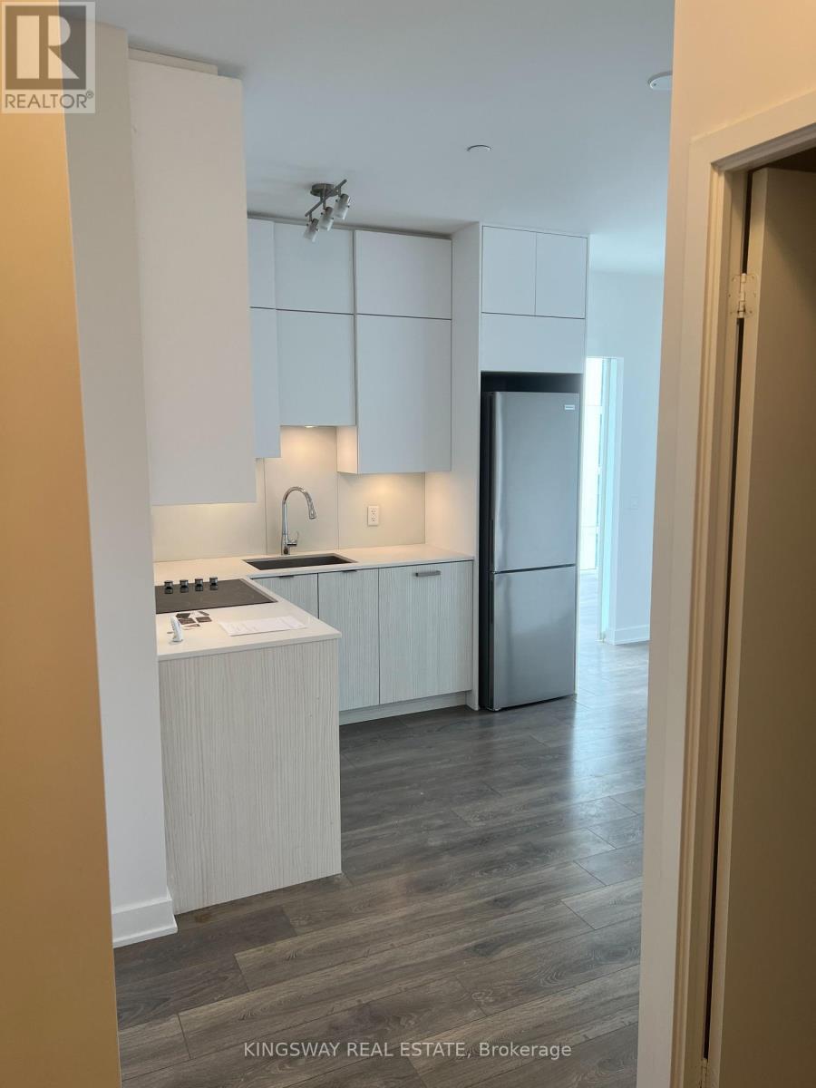 












PH12 - 195 REDPATH AVENUE

,
Toronto (Mount Pleasant West),




Ontario
M4P0E3

