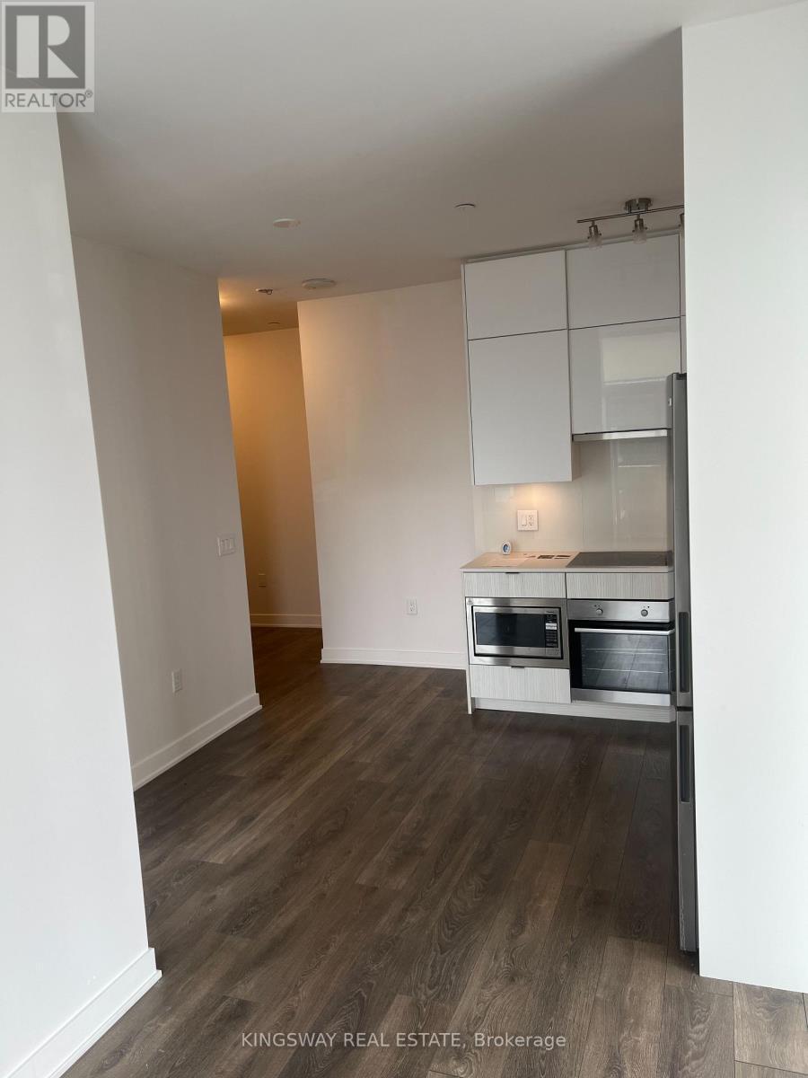 












PH12 - 195 REDPATH AVENUE

,
Toronto (Mount Pleasant West),




Ontario
M4P0E3

