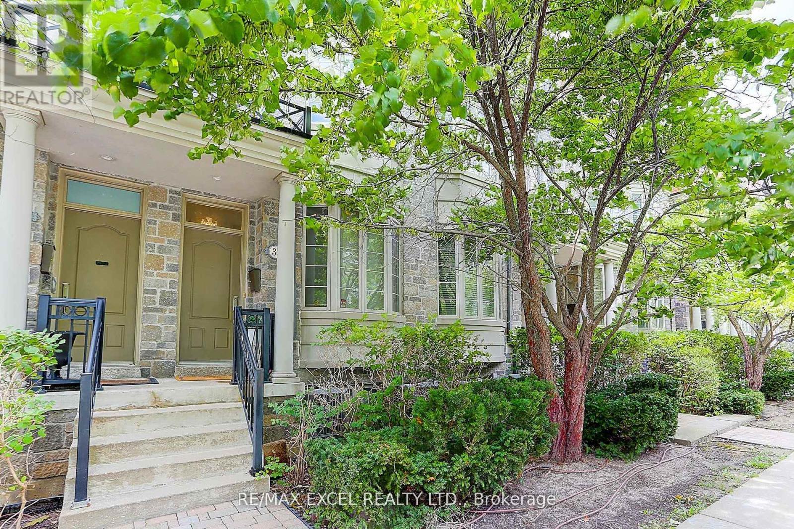












36 CLAIRTRELL ROAD

,
Toronto (Willowdale East),




Ontario
M2N5J6

