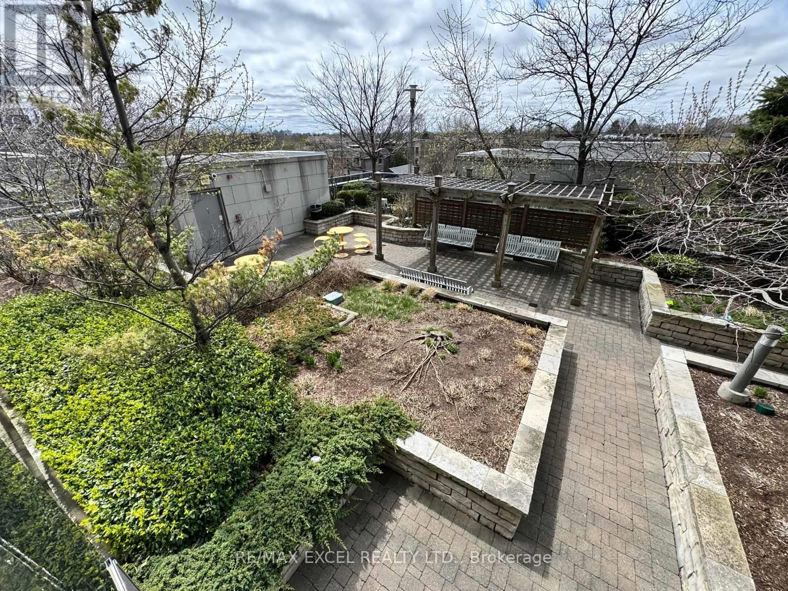












428 - 25 GREENVIEW AVENUE

,
Toronto (Newtonbrook West),




Ontario
M2M0A5

