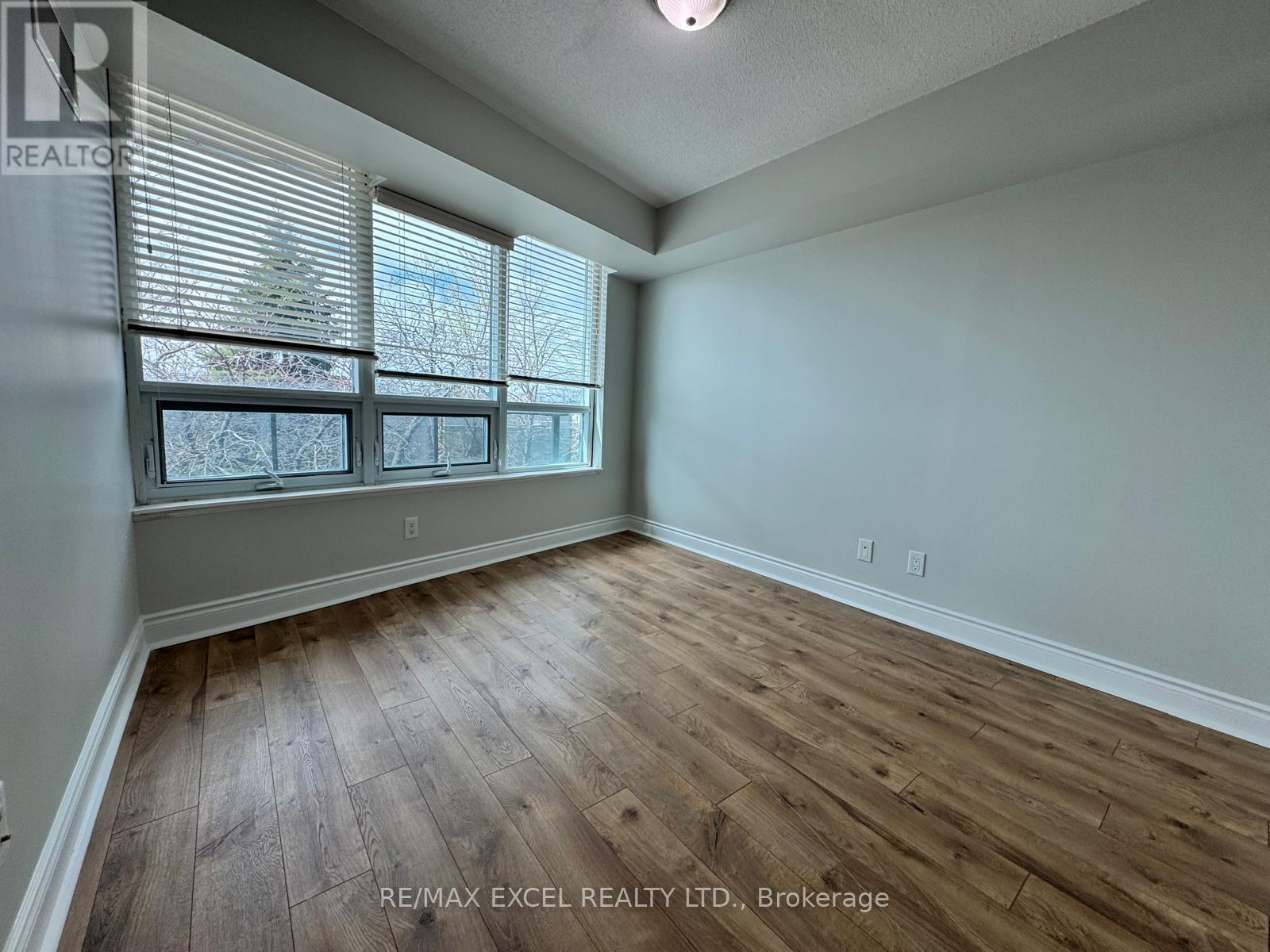 












428 - 25 GREENVIEW AVENUE

,
Toronto (Newtonbrook West),




Ontario
M2M0A5

