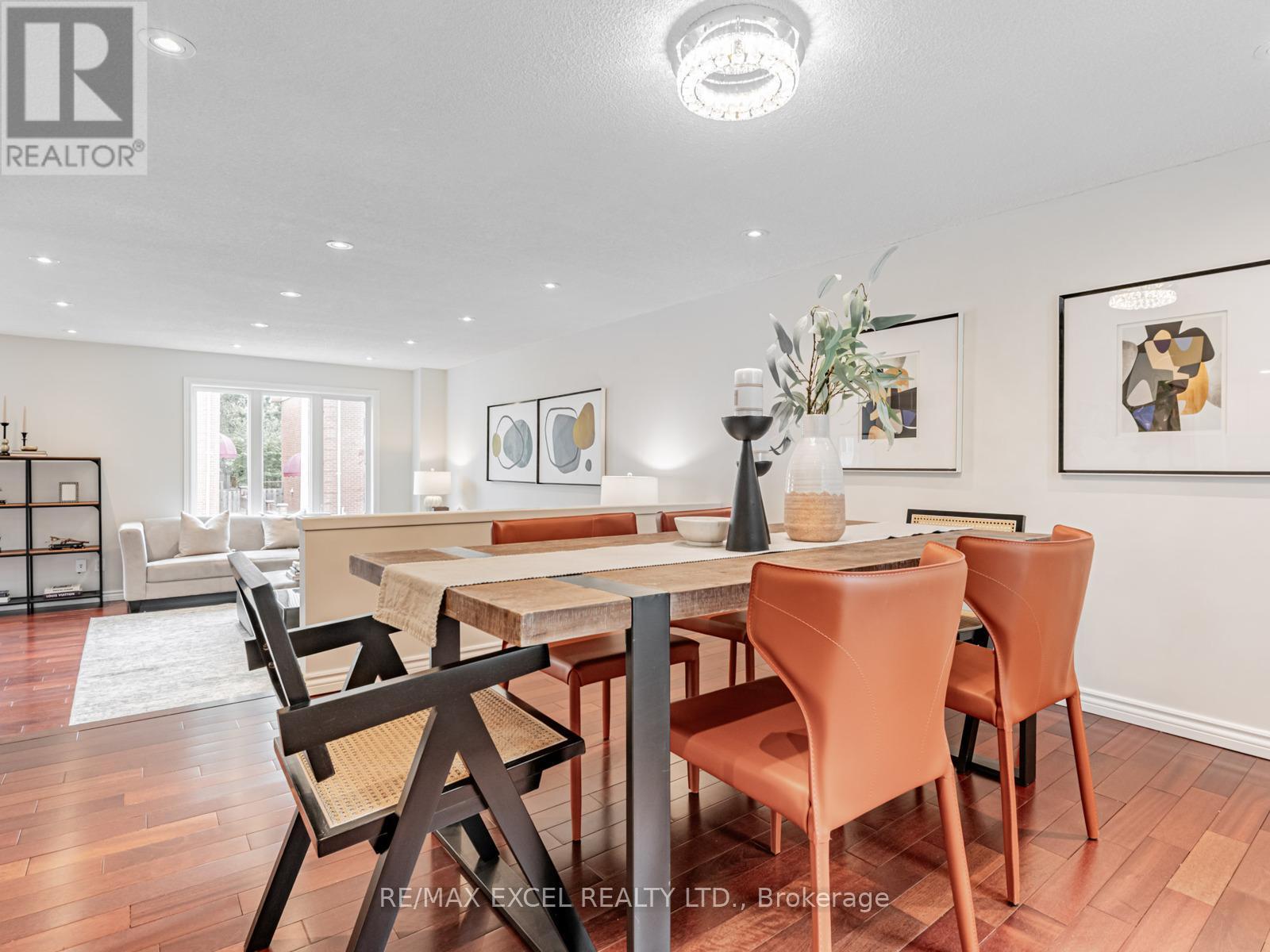 












39 PROTEA GARDENS

,
Toronto (Bayview Village),




Ontario
M2K2W5

