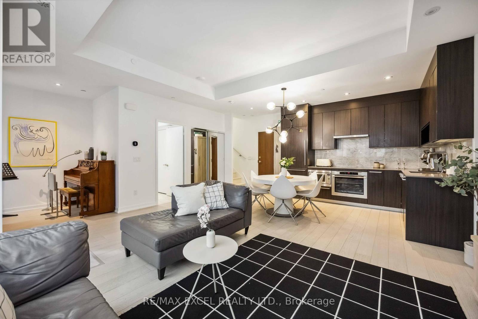 












TH10 - 113 MCMAHON DRIVE

,
Toronto (Bayview Village),




Ontario
M2K0E5

