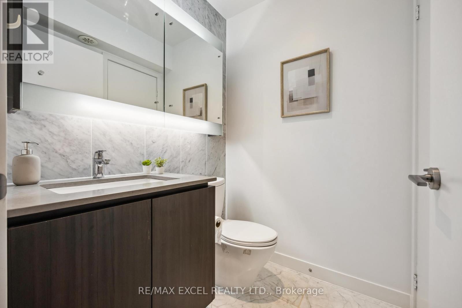 












TH10 - 113 MCMAHON DRIVE

,
Toronto (Bayview Village),




Ontario
M2K0E5

