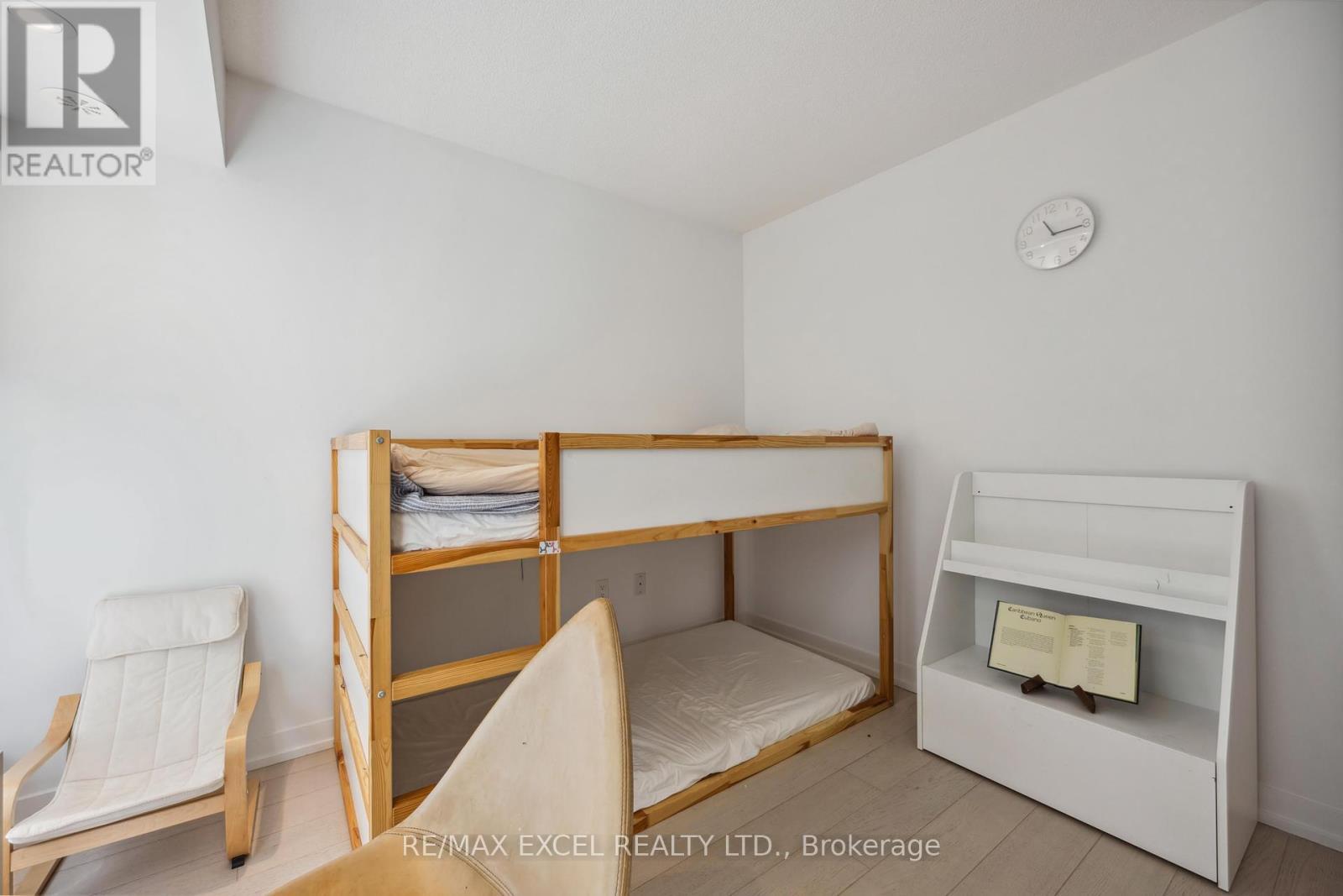 












TH10 - 113 MCMAHON DRIVE

,
Toronto (Bayview Village),




Ontario
M2K0E5


