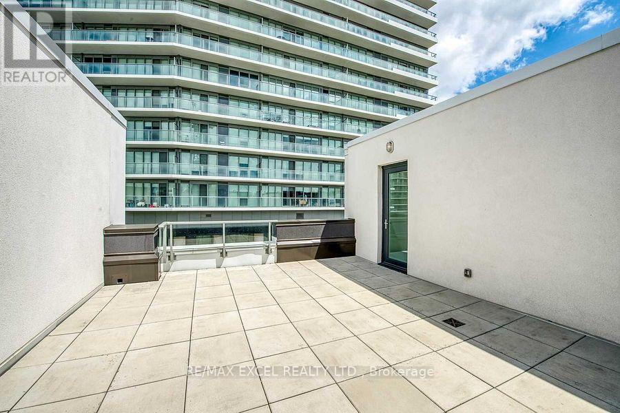 












TH10 - 113 MCMAHON DRIVE

,
Toronto (Bayview Village),




Ontario
M2K0E5

