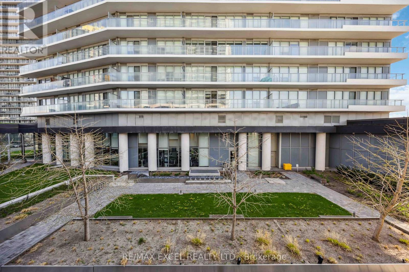 












TH10 - 113 MCMAHON DRIVE

,
Toronto (Bayview Village),




Ontario
M2K0E5

