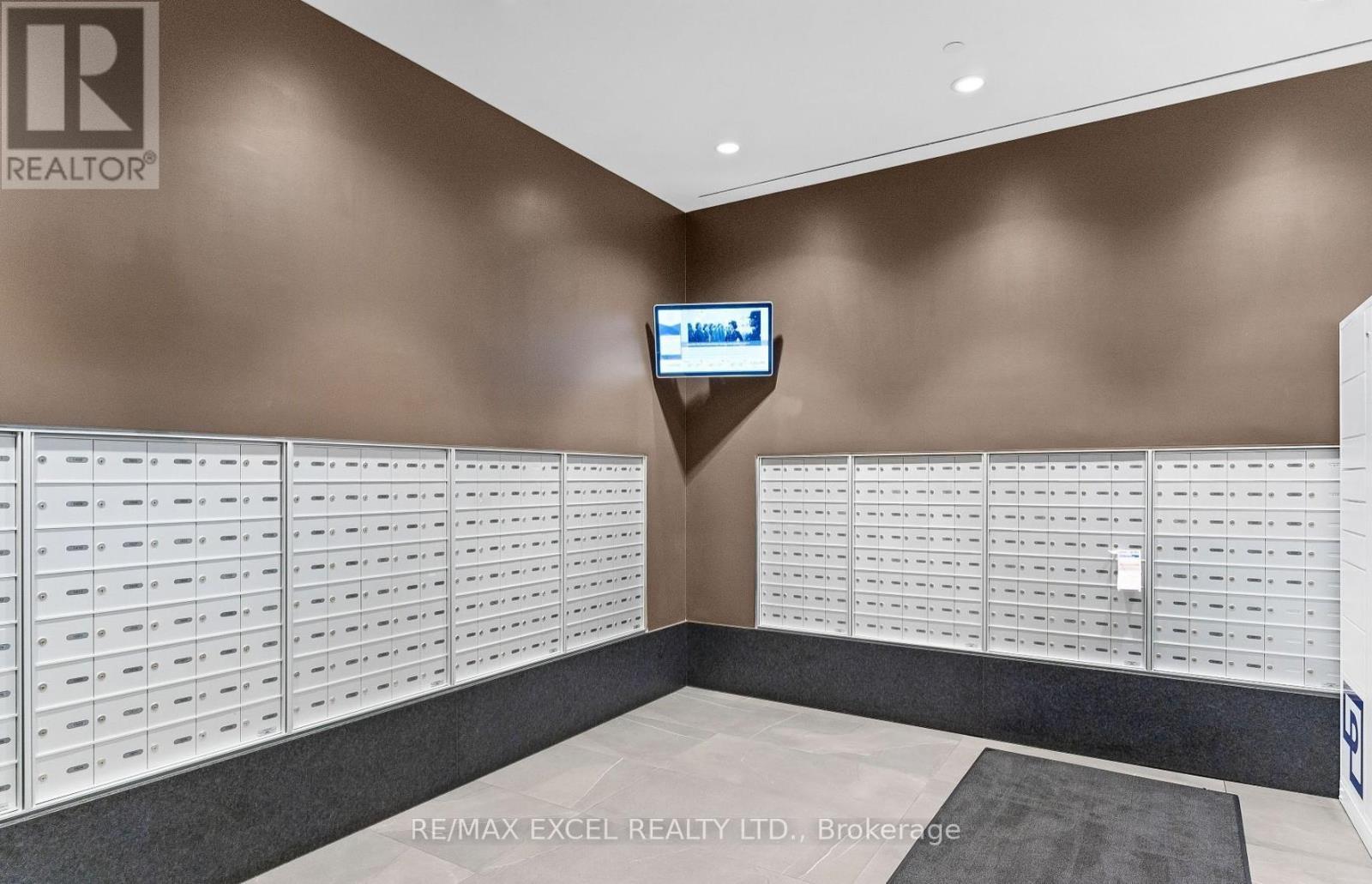 












204 - 12 BONNYCASTLE STREET

,
Toronto (Waterfront Communities),




Ontario
M5A3T7

