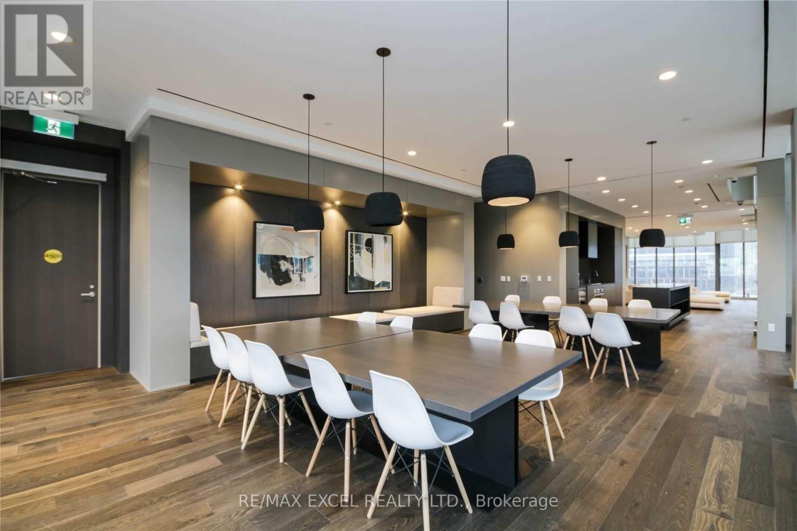 












204 - 12 BONNYCASTLE STREET

,
Toronto (Waterfront Communities),




Ontario
M5A3T7

