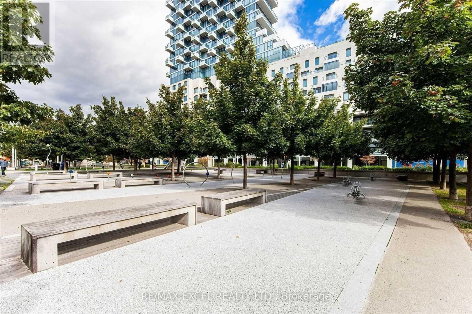 












204 - 12 BONNYCASTLE STREET

,
Toronto (Waterfront Communities),




Ontario
M5A3T7

