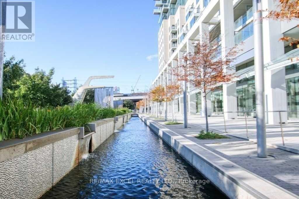 












204 - 12 BONNYCASTLE STREET

,
Toronto (Waterfront Communities),




Ontario
M5A3T7

