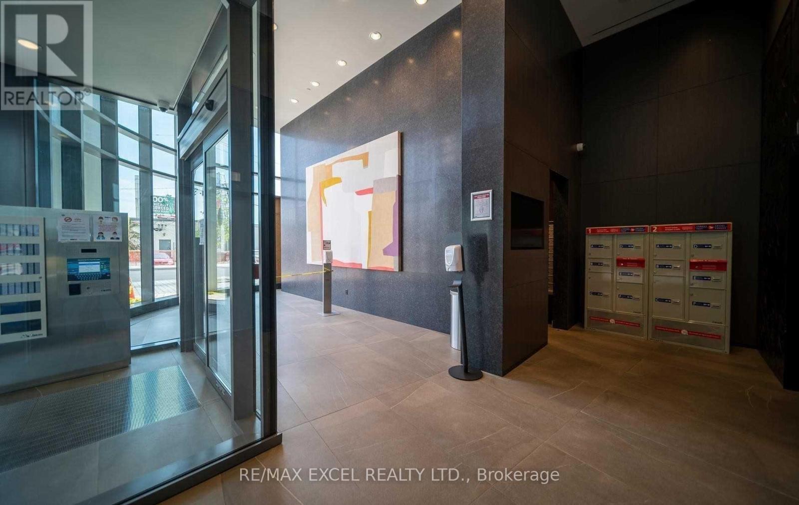 












204 - 12 BONNYCASTLE STREET

,
Toronto (Waterfront Communities),




Ontario
M5A3T7

