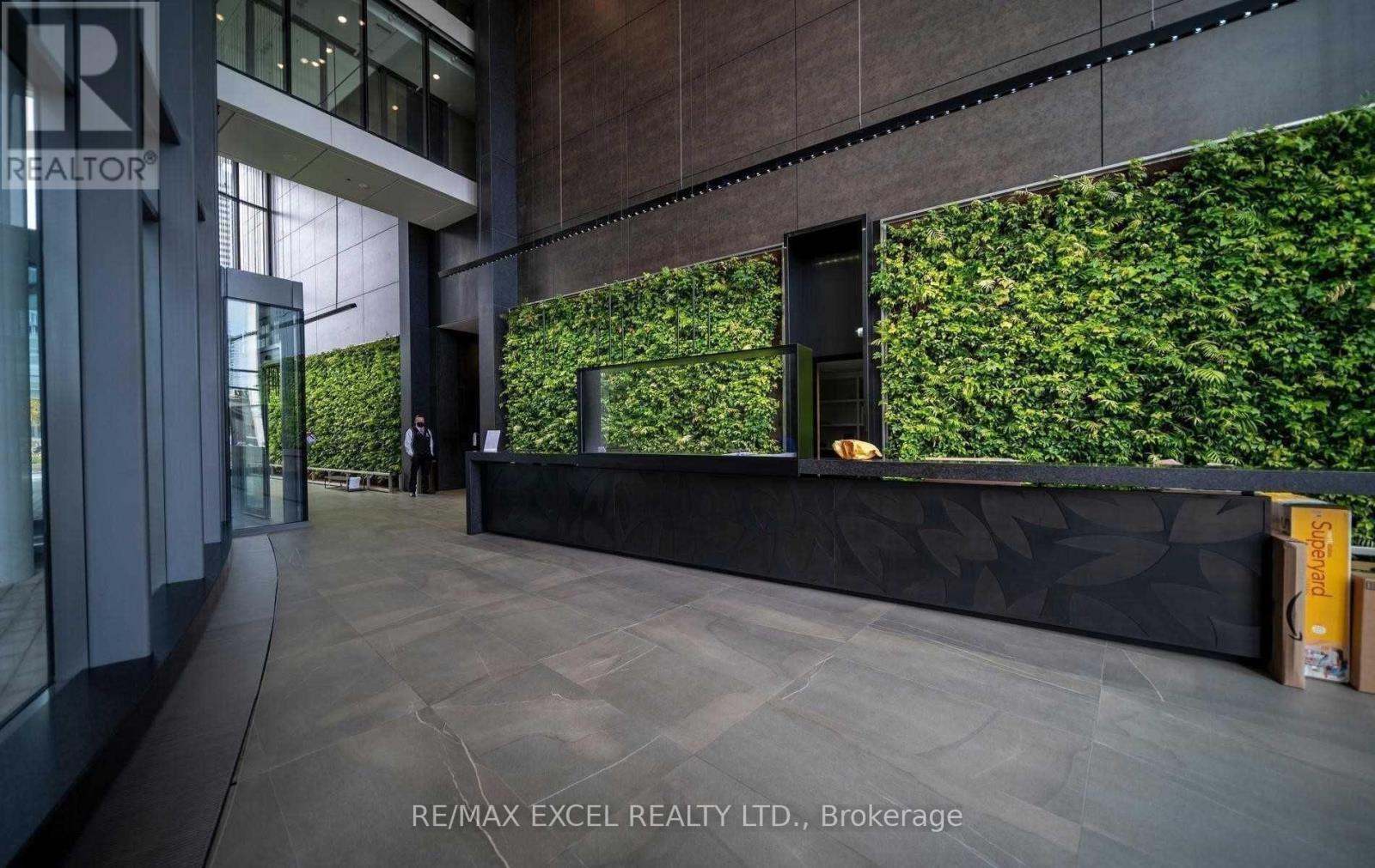 












204 - 12 BONNYCASTLE STREET

,
Toronto (Waterfront Communities),




Ontario
M5A3T7

