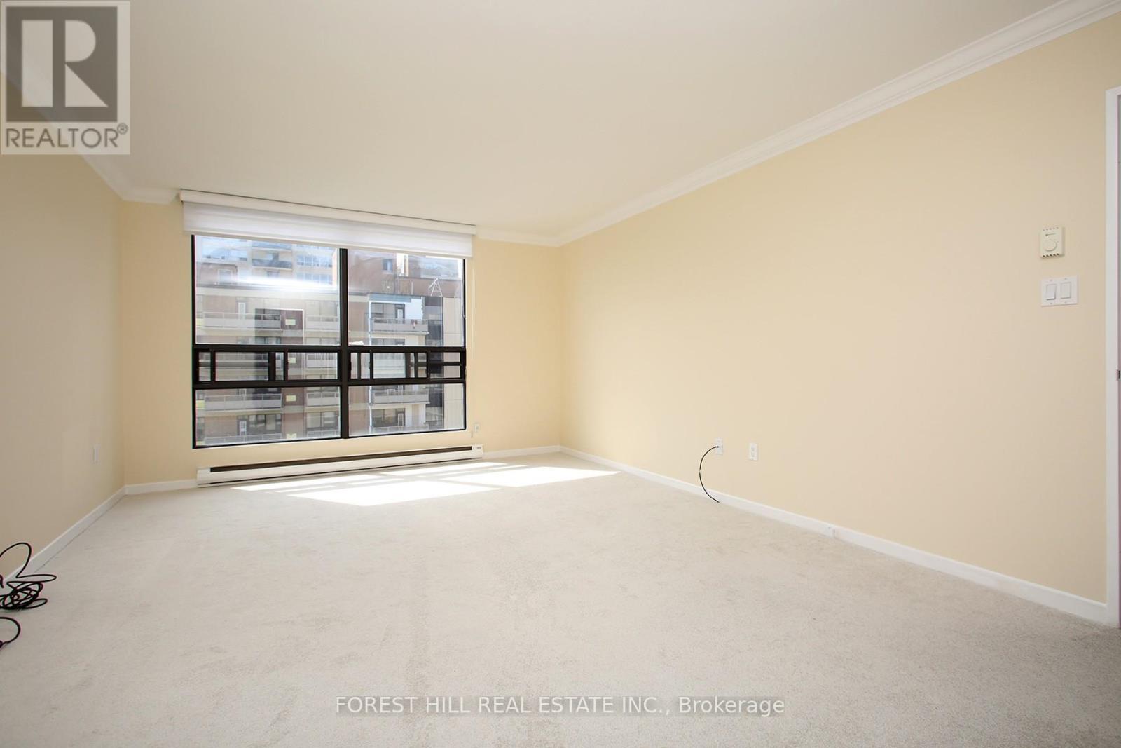 












1601 - 240 HEATH STREET W

,
Toronto (Forest Hill South),




Ontario
M5P3L5

