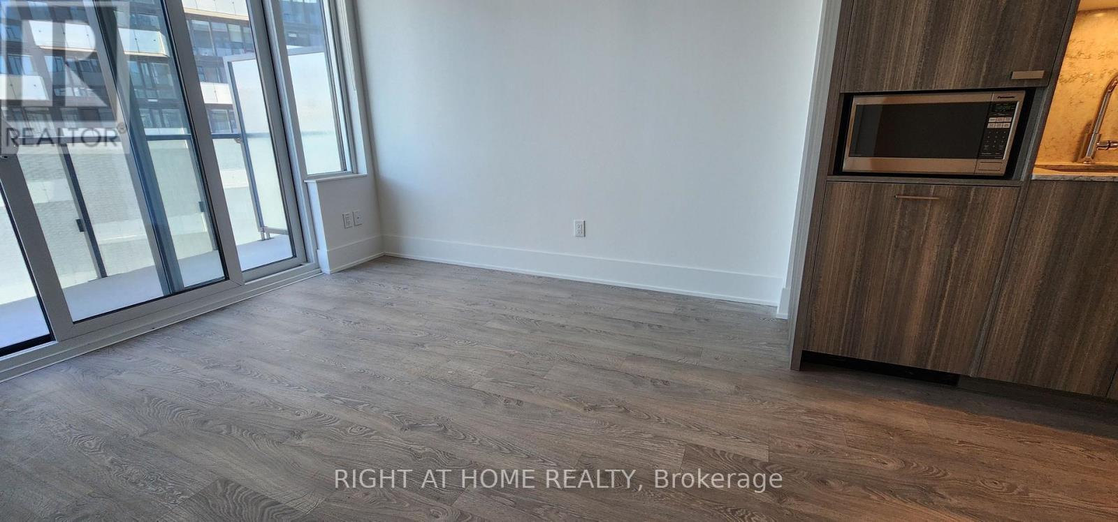 












3407 - 470 FRONT ST STREET W

,
Toronto (Waterfront Communities),




Ontario
M5V0V6

