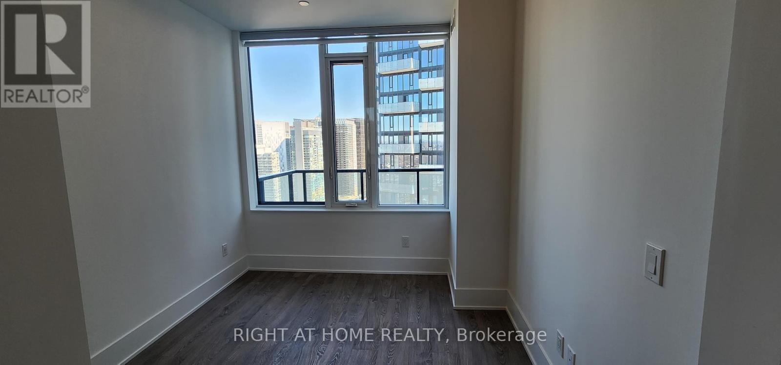 












3407 - 470 FRONT ST STREET W

,
Toronto (Waterfront Communities),




Ontario
M5V0V6


