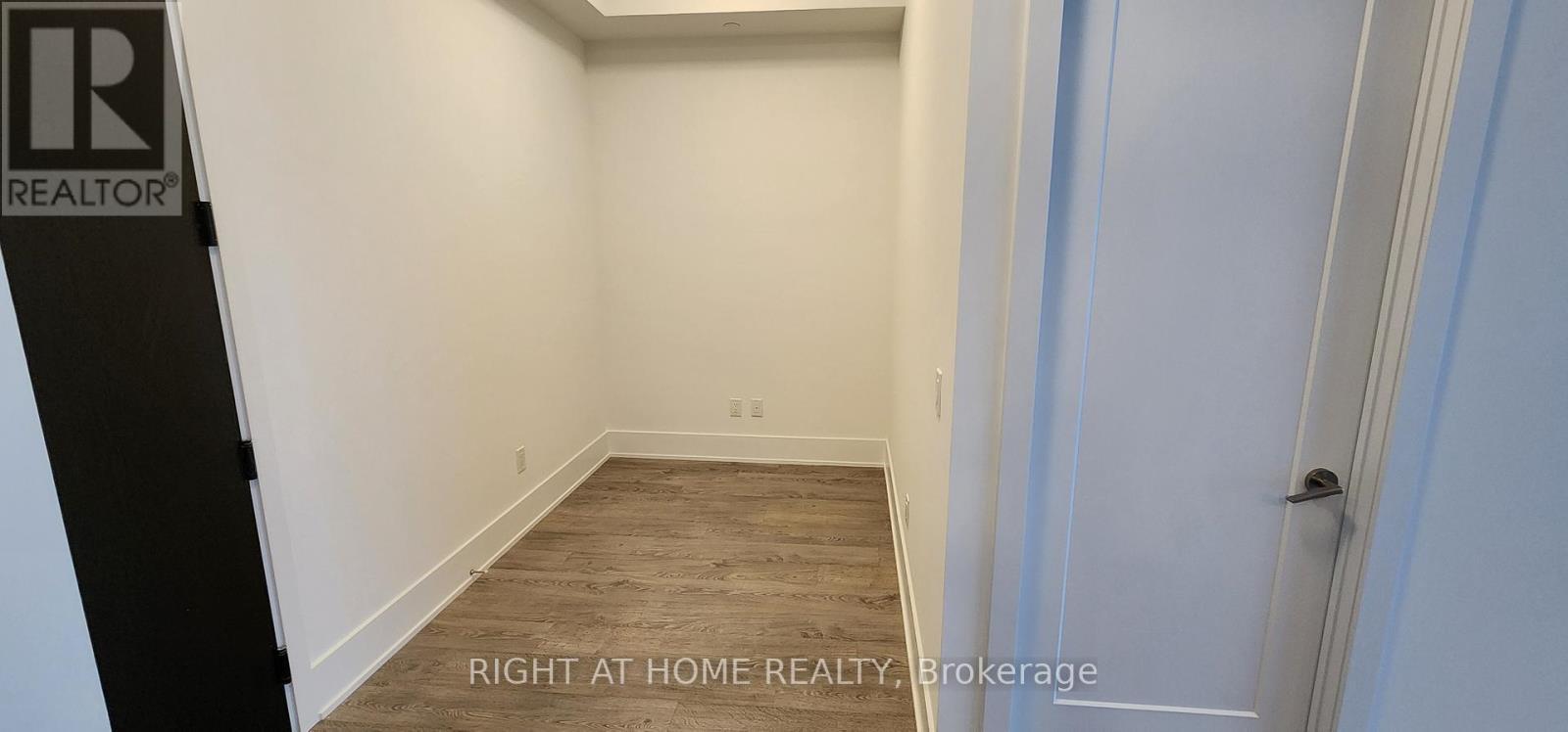 












3407 - 470 FRONT ST STREET W

,
Toronto (Waterfront Communities),




Ontario
M5V0V6

