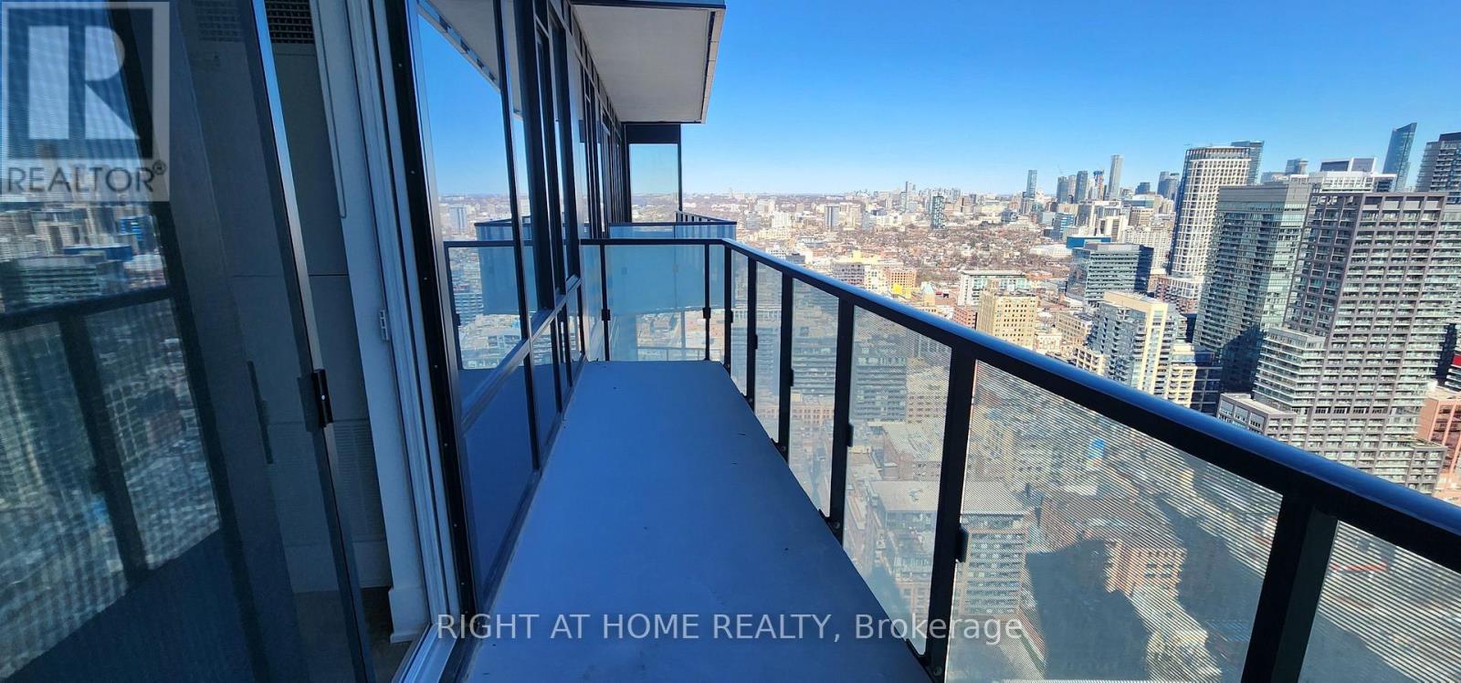 












3407 - 470 FRONT ST STREET W

,
Toronto (Waterfront Communities),




Ontario
M5V0V6

