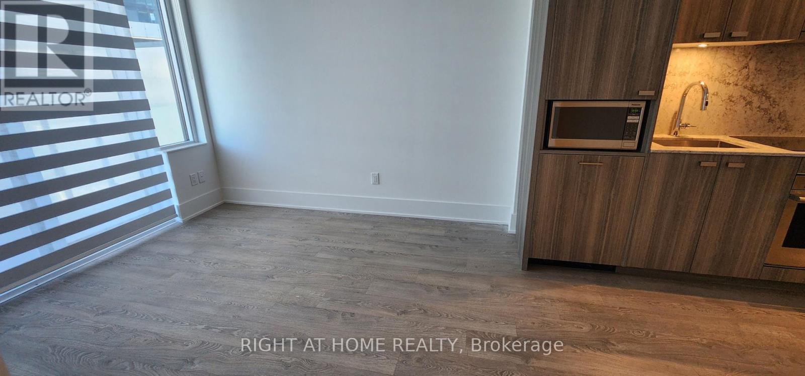 












3407 - 470 FRONT ST STREET W

,
Toronto (Waterfront Communities),




Ontario
M5V0V6

