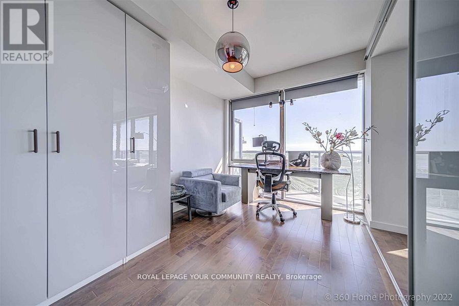 












3606 - 70 DISTILLERY LANE

,
Toronto (Waterfront Communities),




Ontario
M5A0E3


