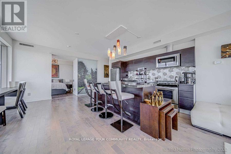 












3606 - 70 DISTILLERY LANE

,
Toronto (Waterfront Communities),




Ontario
M5A0E3


