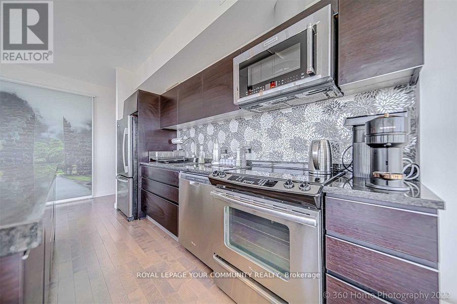 












3606 - 70 DISTILLERY LANE

,
Toronto (Waterfront Communities),




Ontario
M5A0E3

