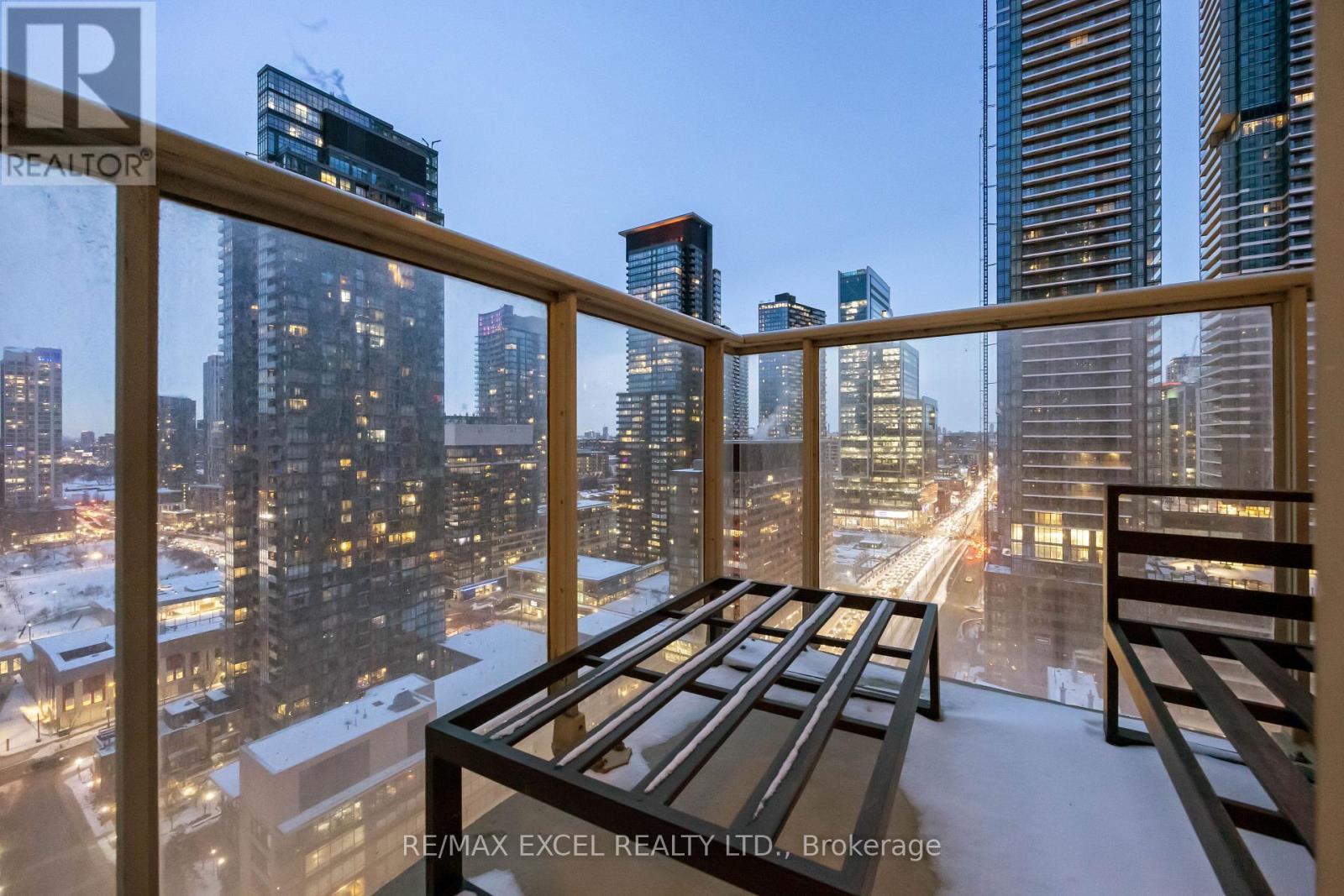 












2603 - 35 MARINER TERRACE

,
Toronto (Waterfront Communities),




Ontario
M5V3V9


