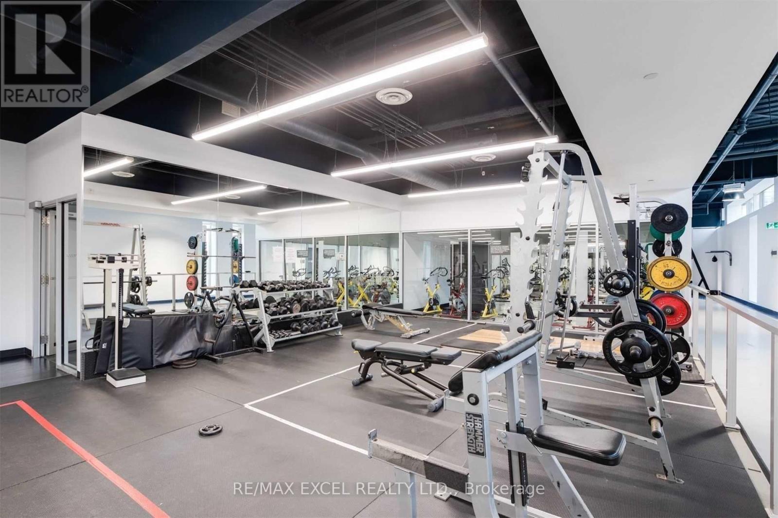 












2603 - 35 MARINER TERRACE

,
Toronto (Waterfront Communities),




Ontario
M5V3V9

