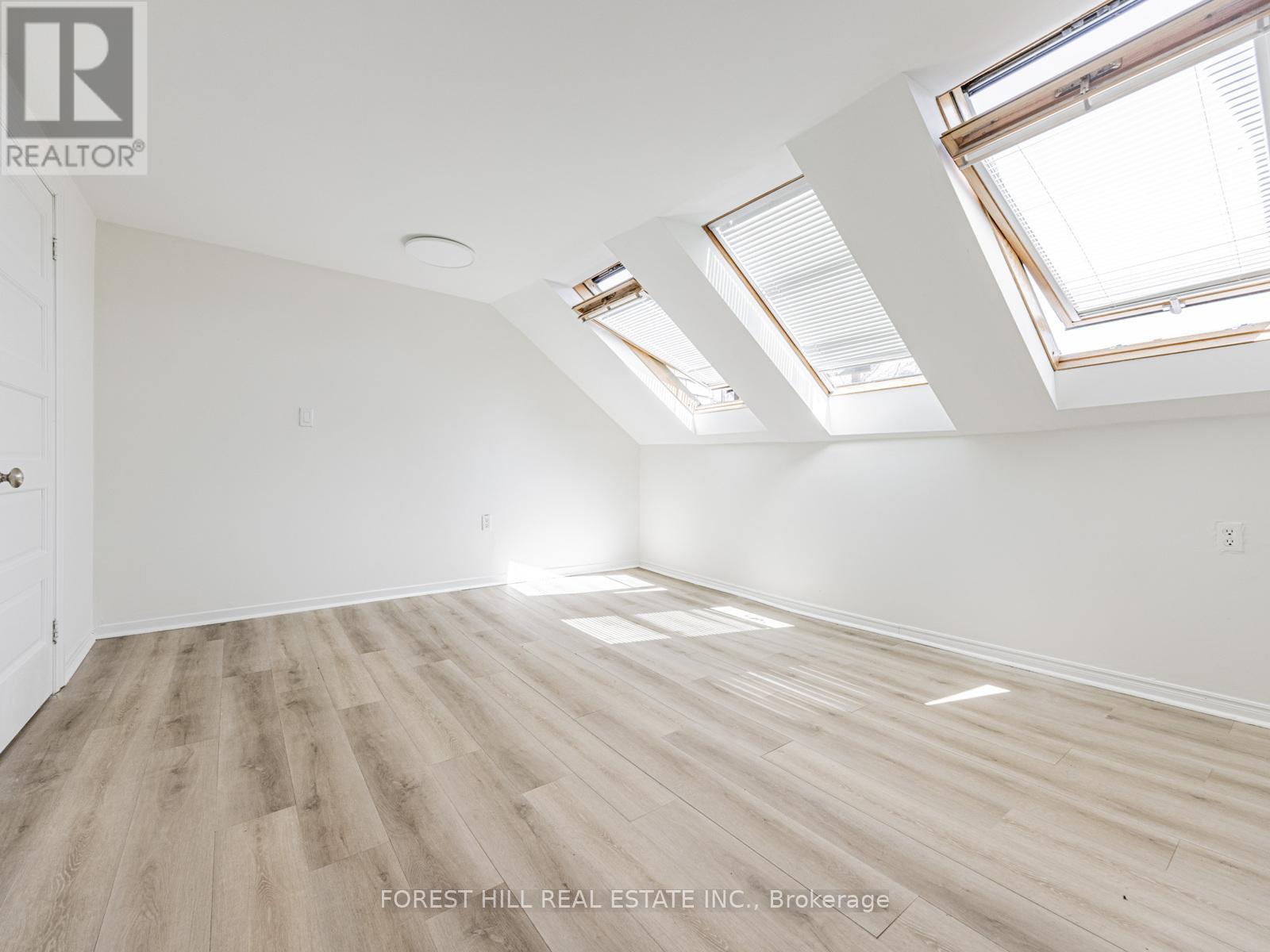 












51 MAJOR STREET

,
Toronto (University),




Ontario
M5S2K9

