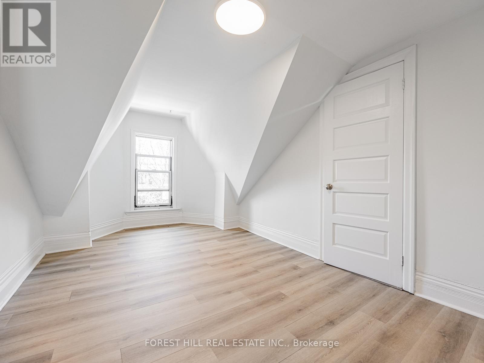 












51 MAJOR STREET

,
Toronto (University),




Ontario
M5S2K9

