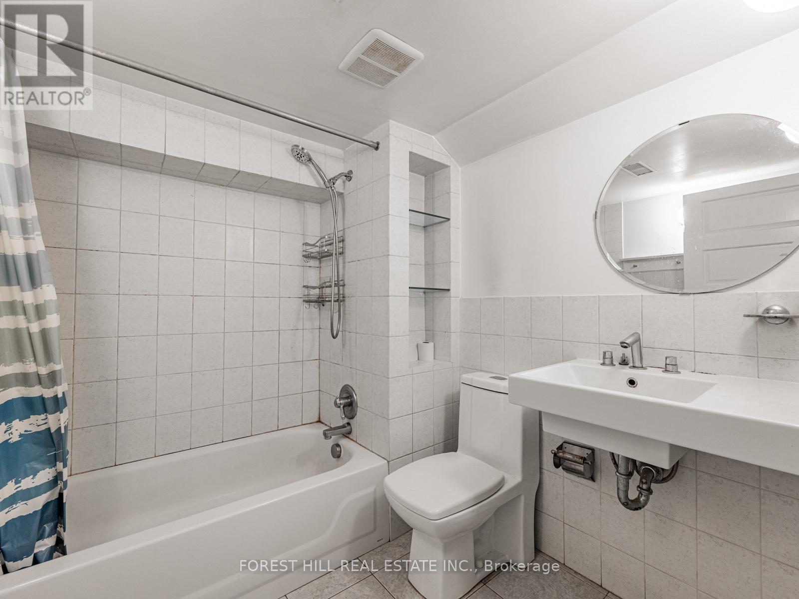 












51 MAJOR STREET

,
Toronto (University),




Ontario
M5S2K9

