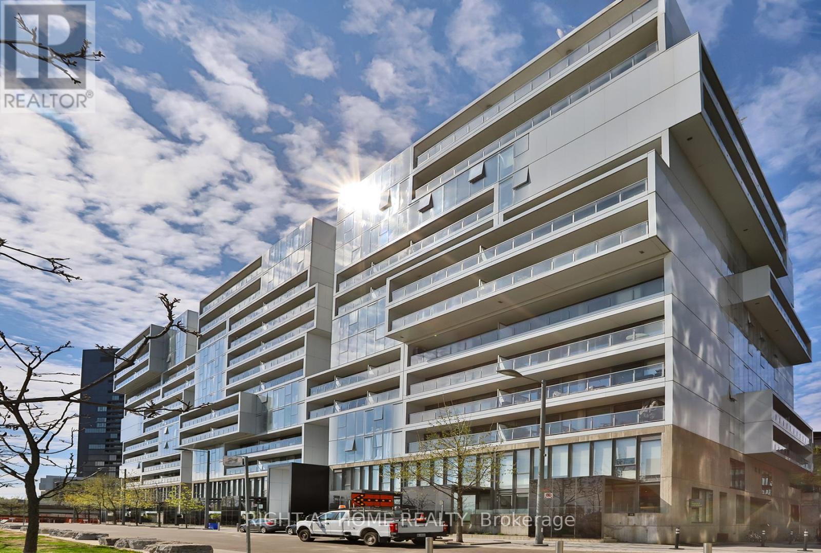 












503 - 32 TROLLEY CRESCENT

,
Toronto (Waterfront Communities),




Ontario
M5A0E8

