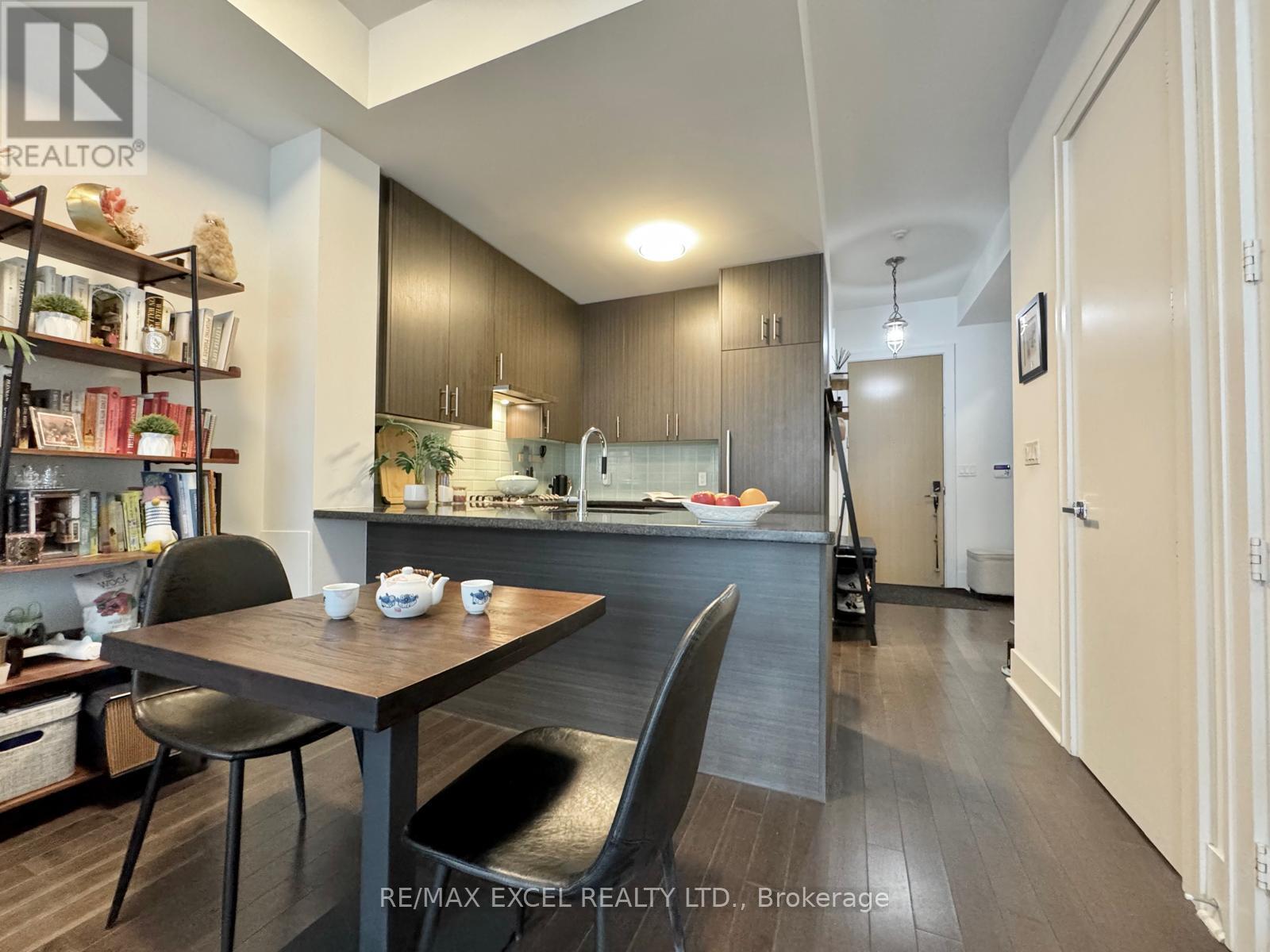 












528 - 29 QUEENS QUAY E

,
Toronto (Waterfront Communities),




Ontario
M5E0A4

