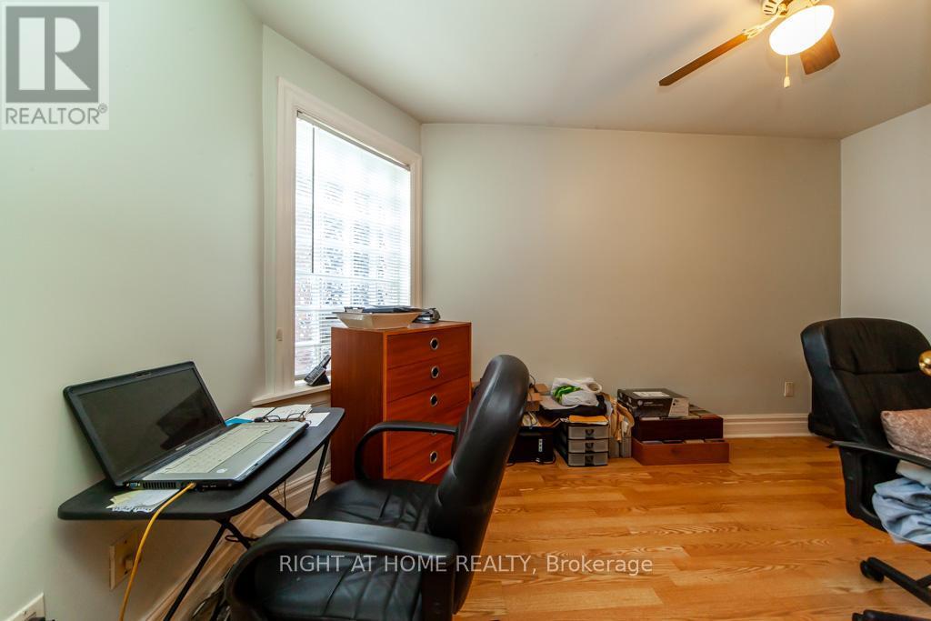 












46 COOLMINE ROAD

,
Toronto (Little Portugal),




Ontario
M6J3E9

