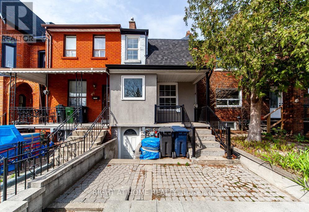 












46 COOLMINE ROAD

,
Toronto (Little Portugal),




Ontario
M6J3E9

