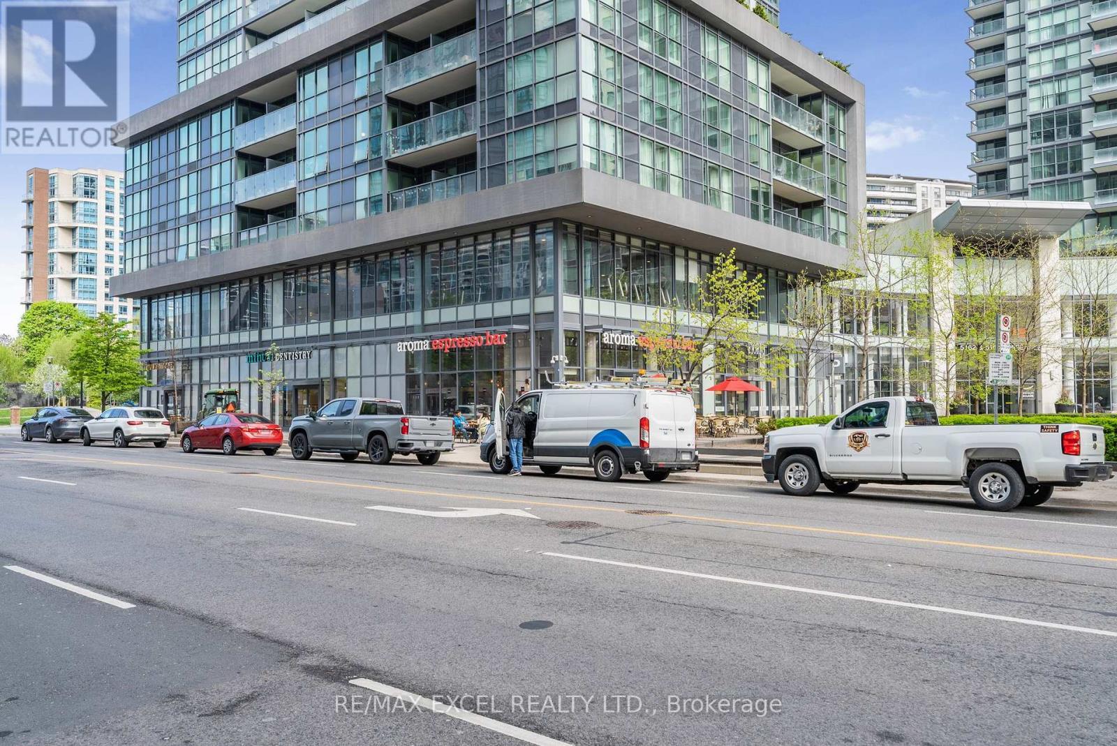 












2501 - 5162 YONGE STREET

,
Toronto (Willowdale West),




Ontario
M2N0E9

