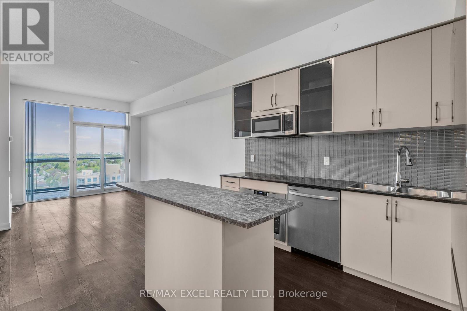 












2501 - 5162 YONGE STREET

,
Toronto (Willowdale West),




Ontario
M2N0E9

