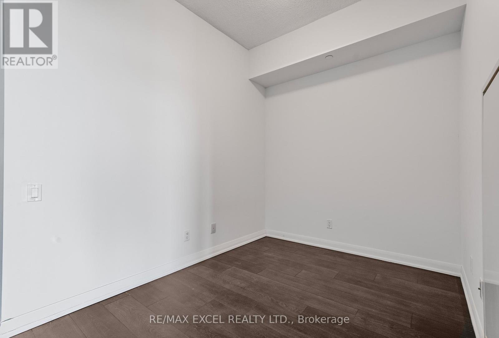 












2501 - 5162 YONGE STREET

,
Toronto (Willowdale West),




Ontario
M2N0E9

